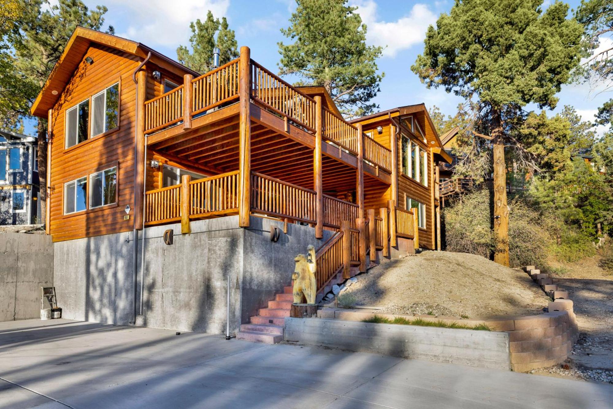 Silver tip chalet #2141