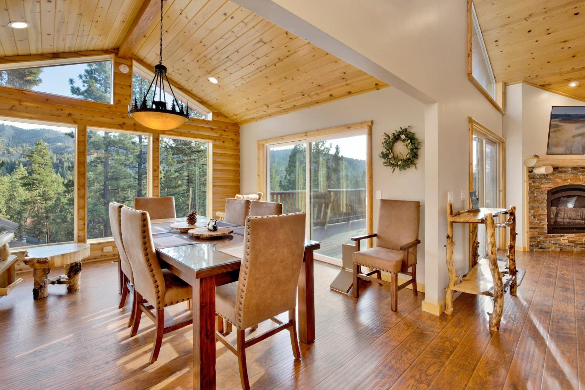 Silver tip chalet #2141