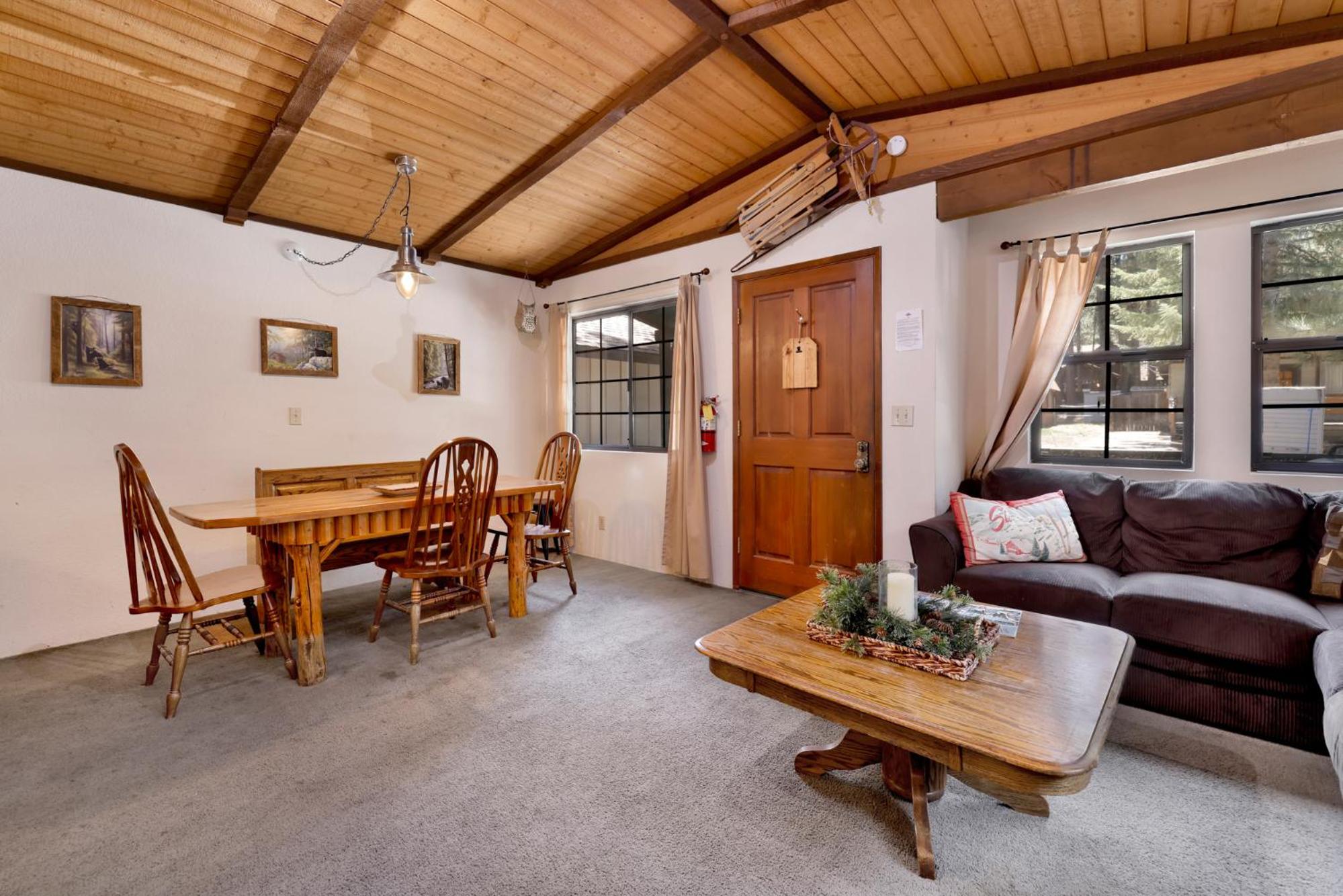 Brown bears cabin #1091
