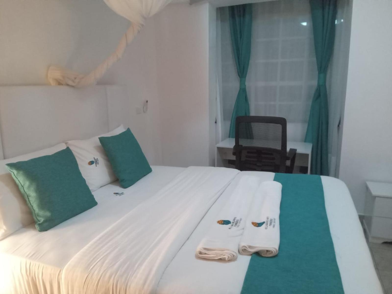 KilimanjaroHansel 1 BR with AC and Backup Gen view 4