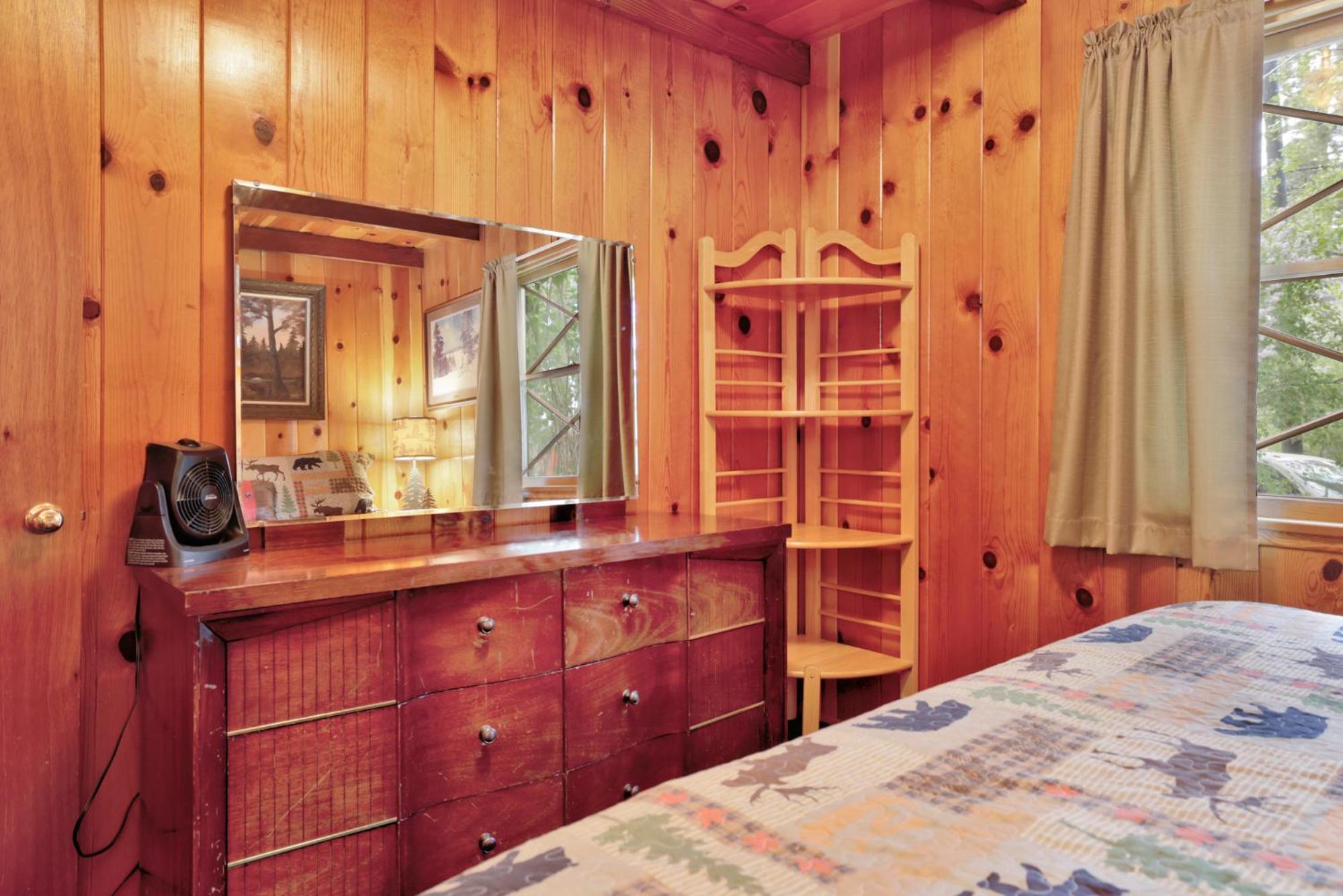 Cozy bear cabin #2295