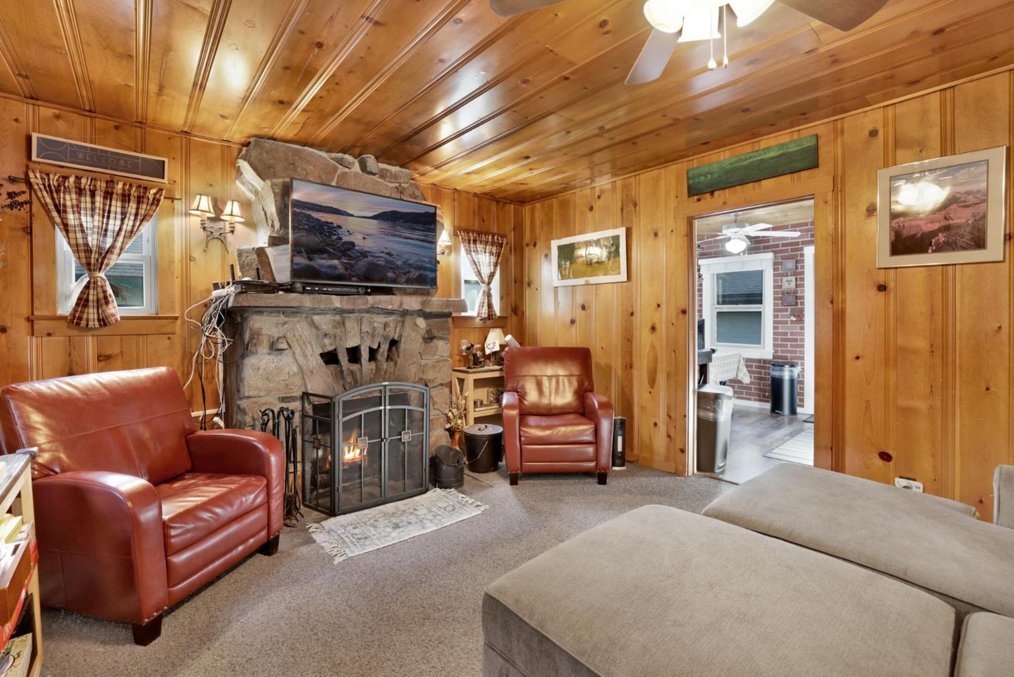 Old school log cabin #2340