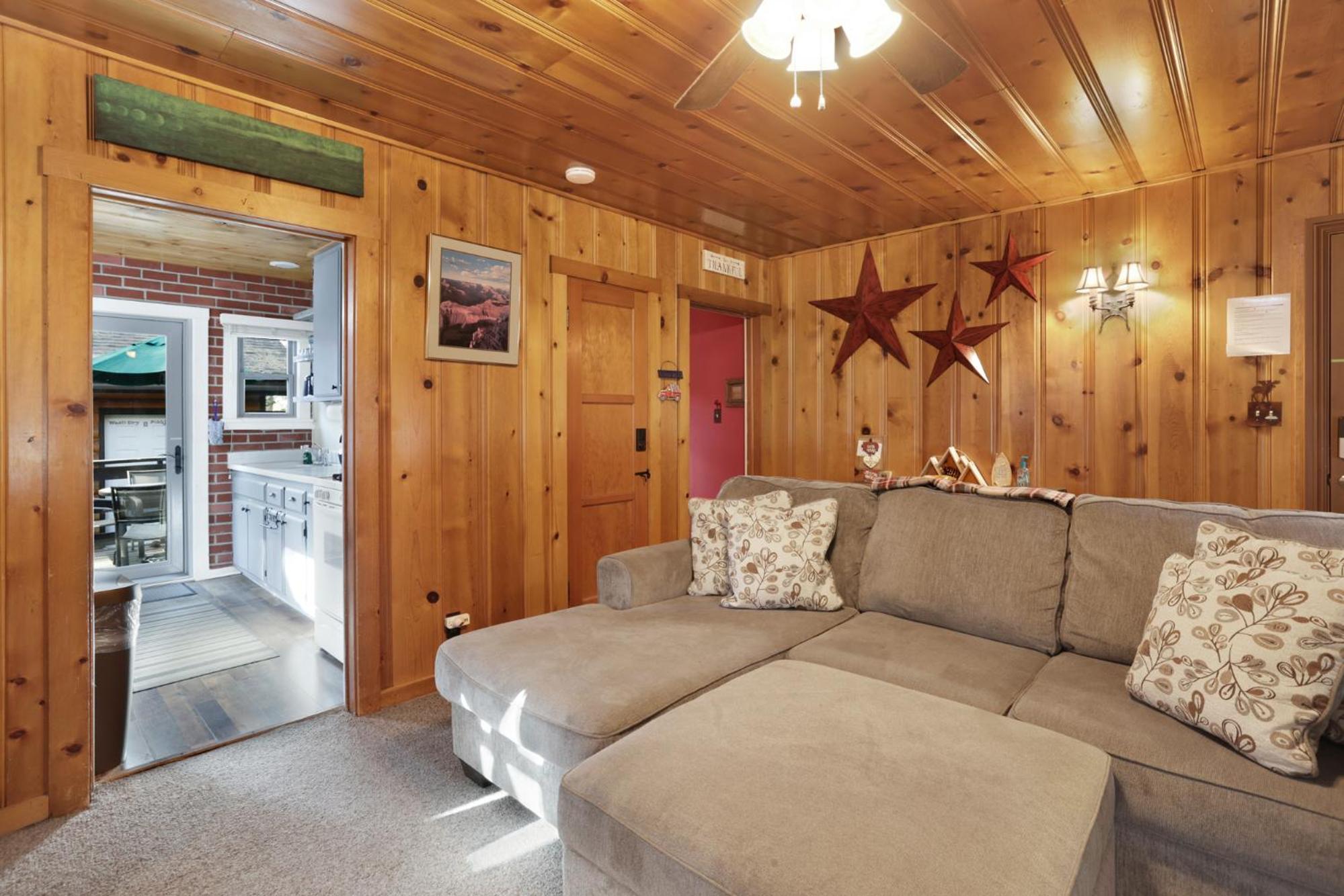 Old school log cabin #2340