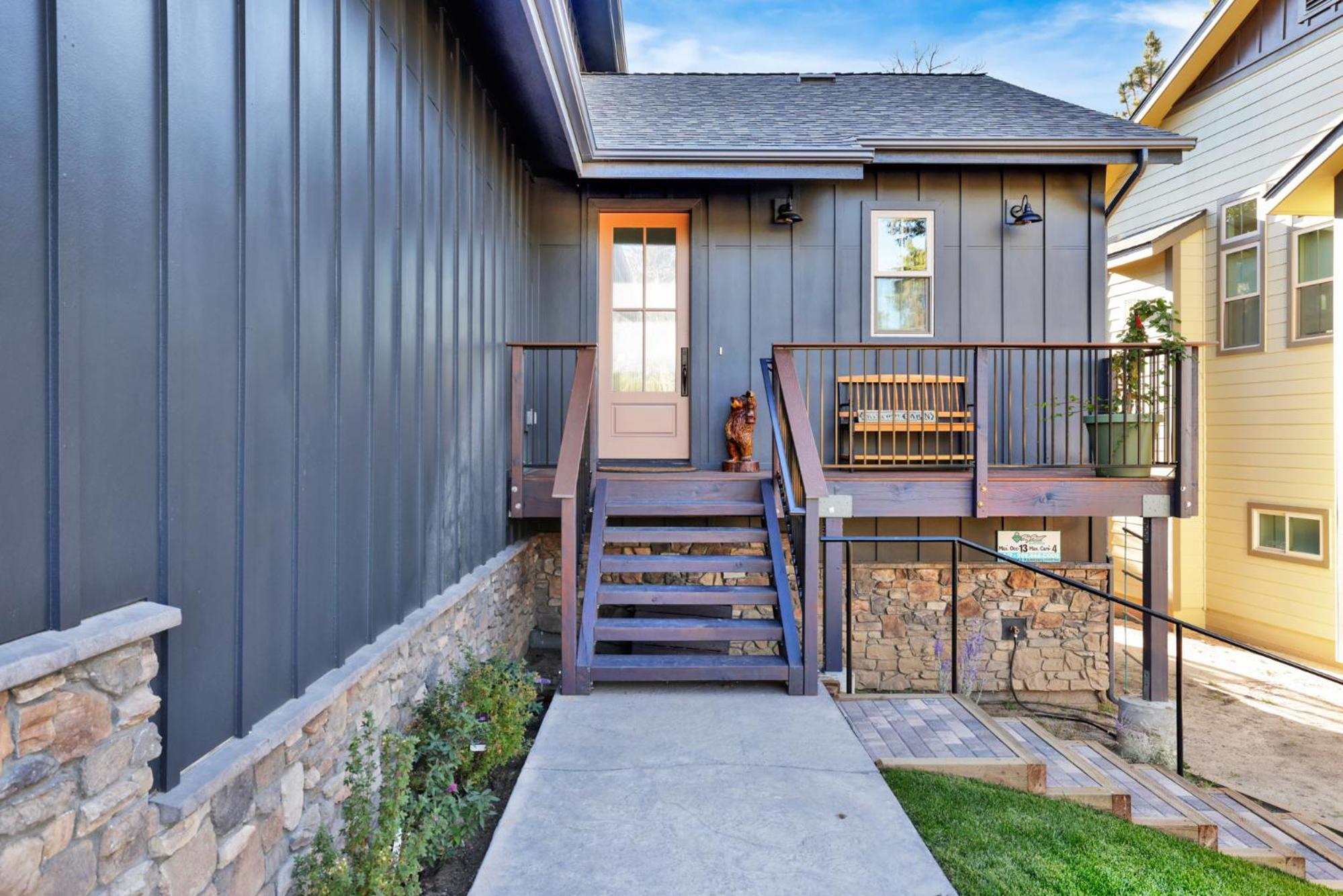 Pine meadow village castle #2301 view 3