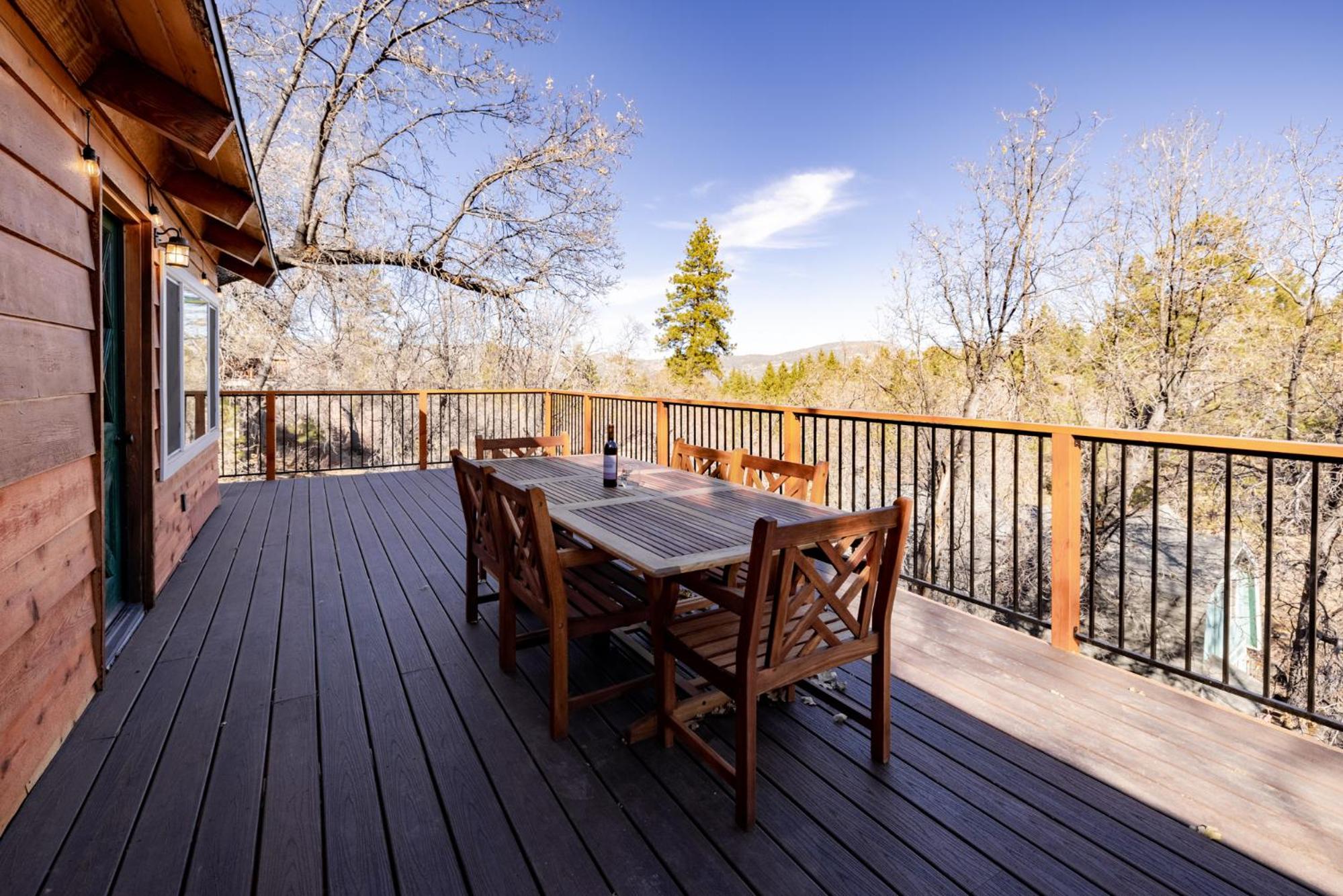 Black oak cabin #1977