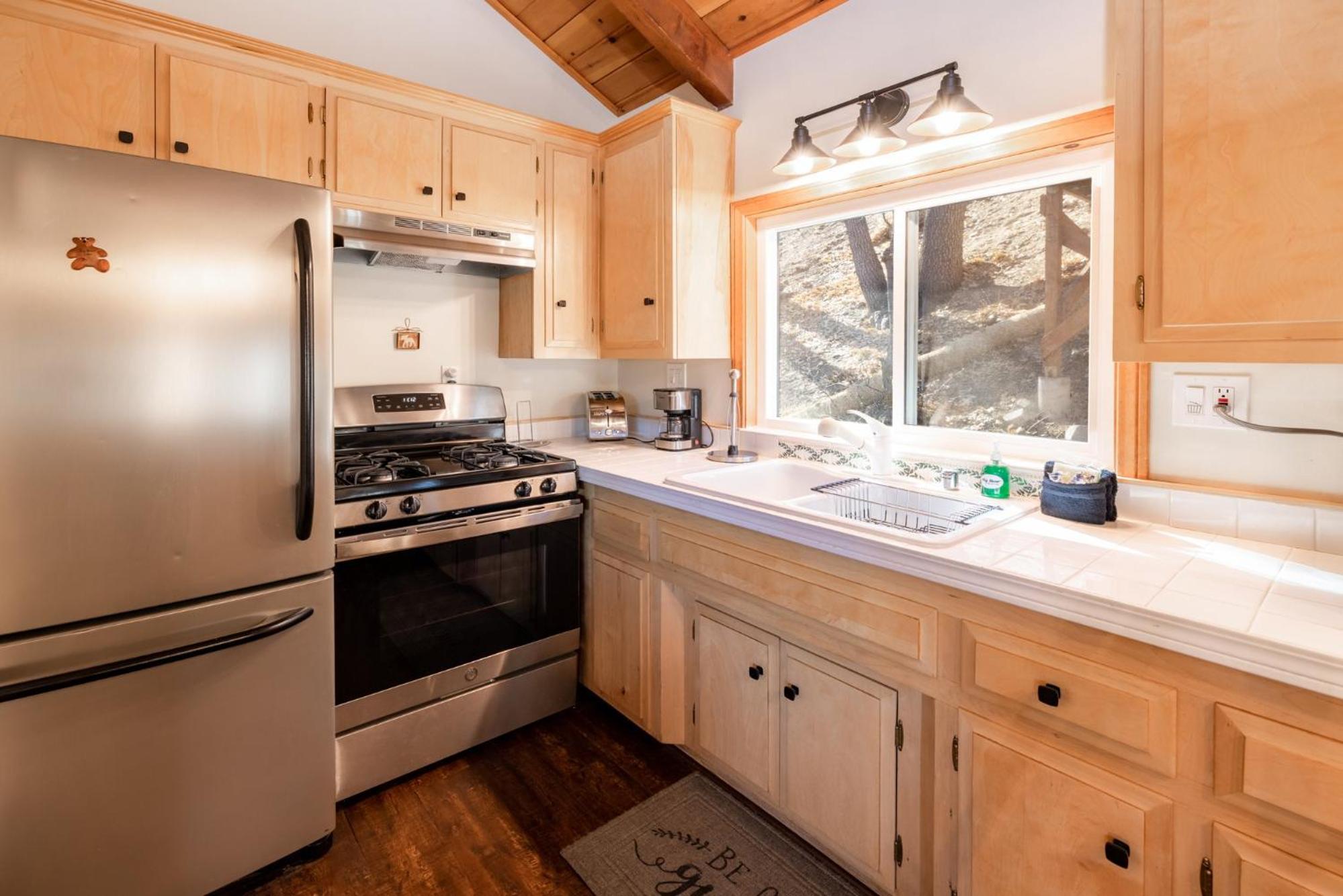 Black oak cabin #1977