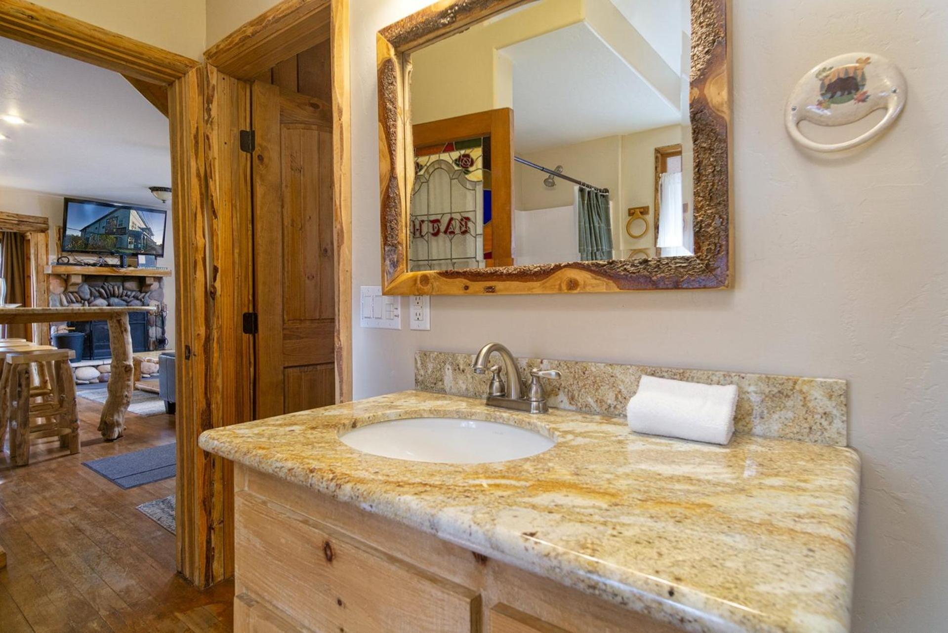 Living Log Cabin#1494
