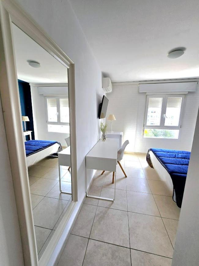 hotel room