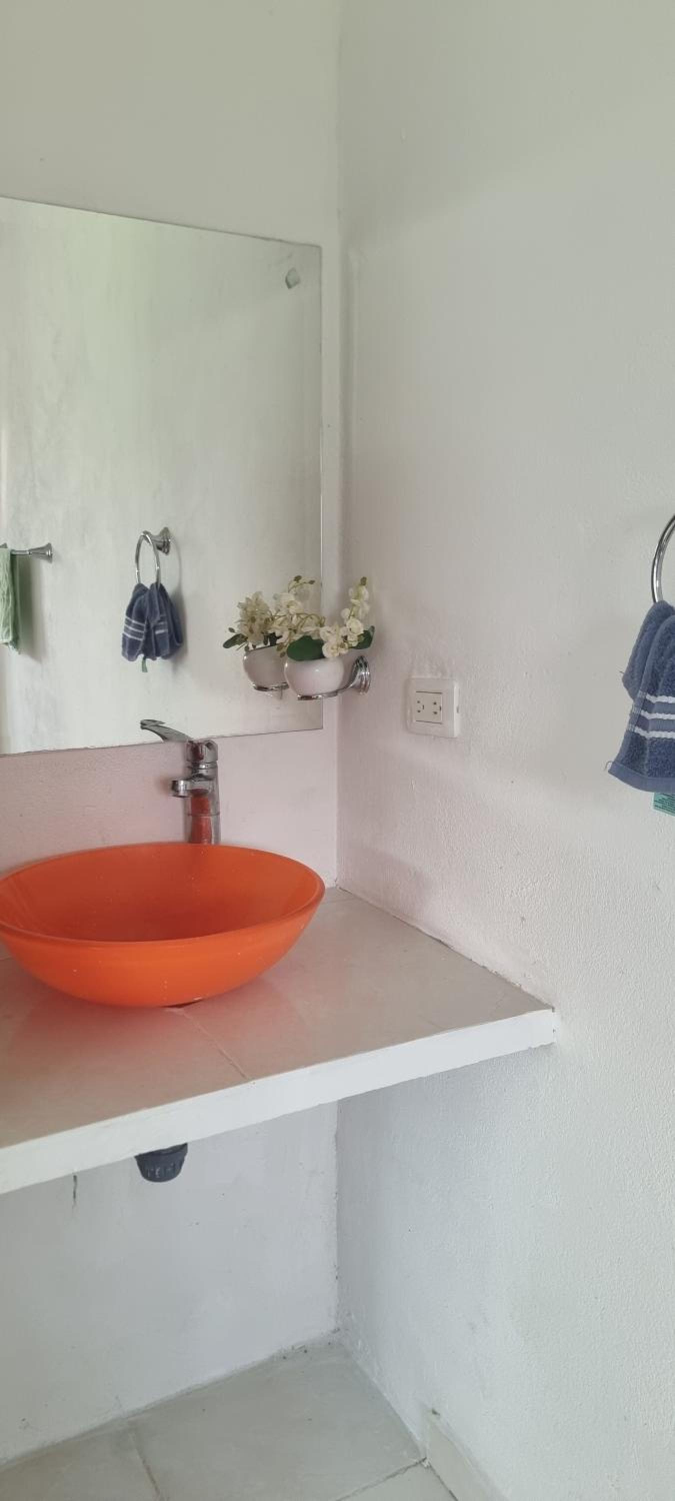 VILLETA, CASA CAMPESTRE CERCA DE PAYANDE
