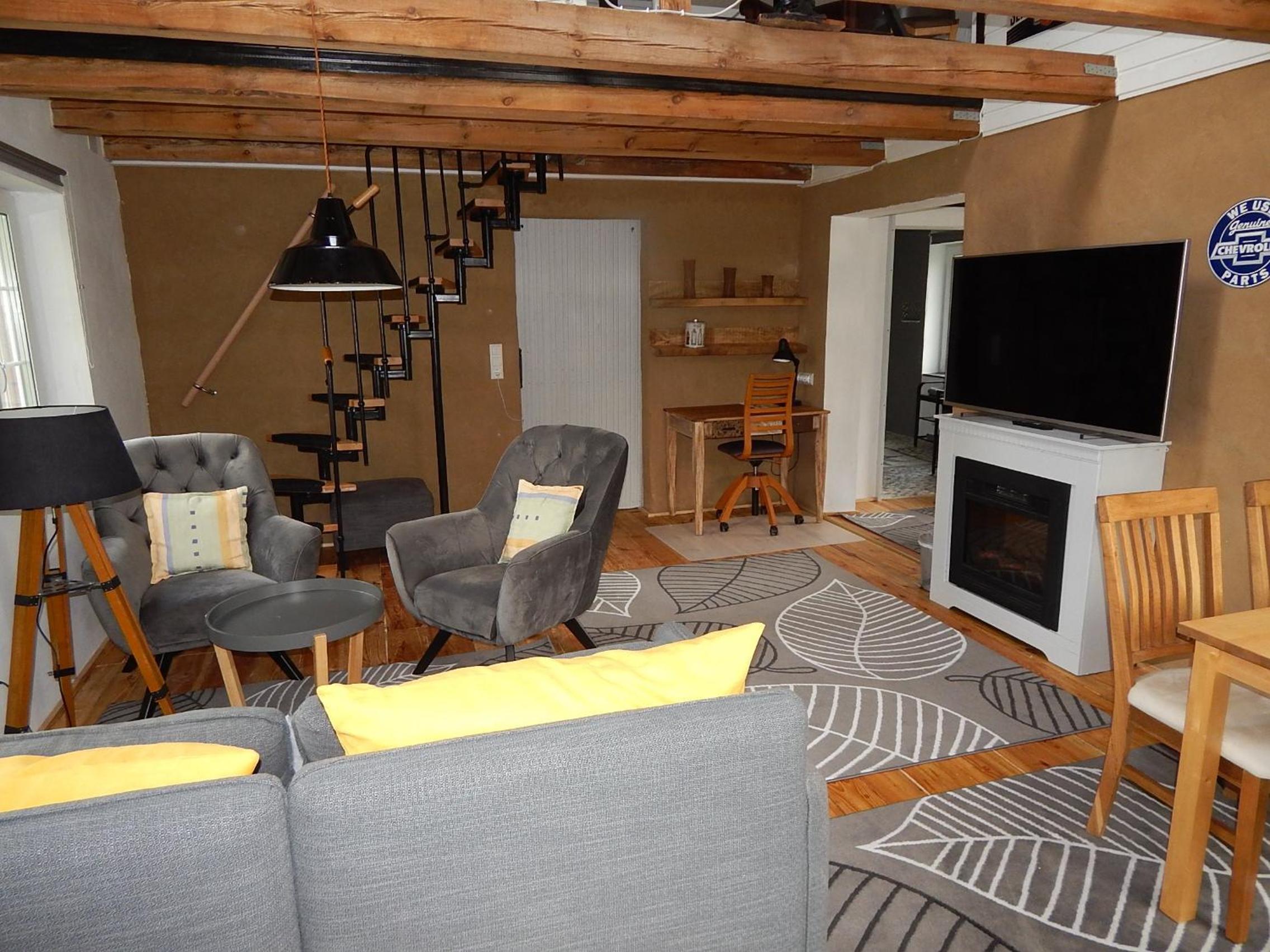 VINTAGE HOUSE Ferienwohnung LANDHAUS LAAVE