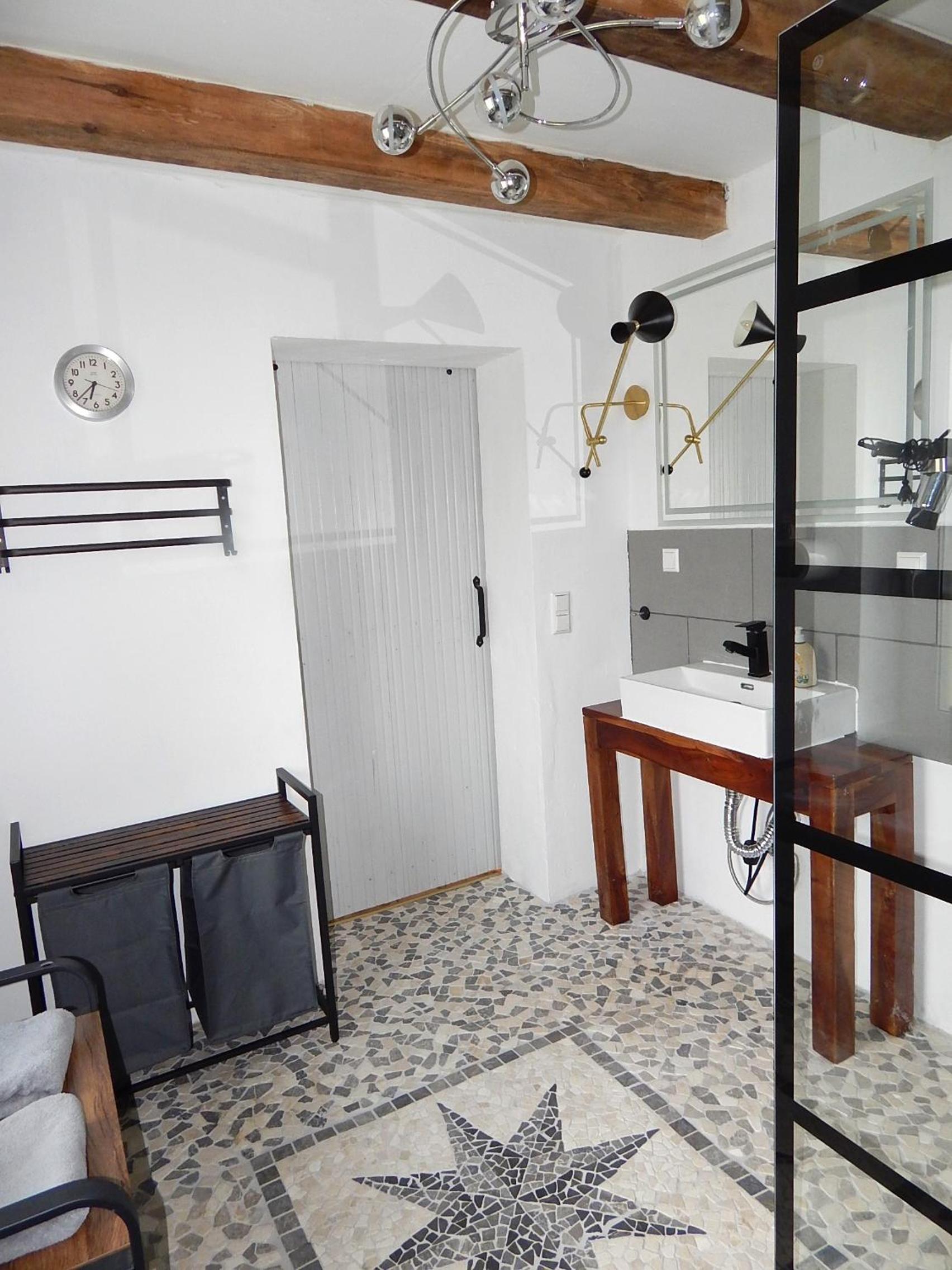 VINTAGE HOUSE Ferienwohnung LANDHAUS LAAVE