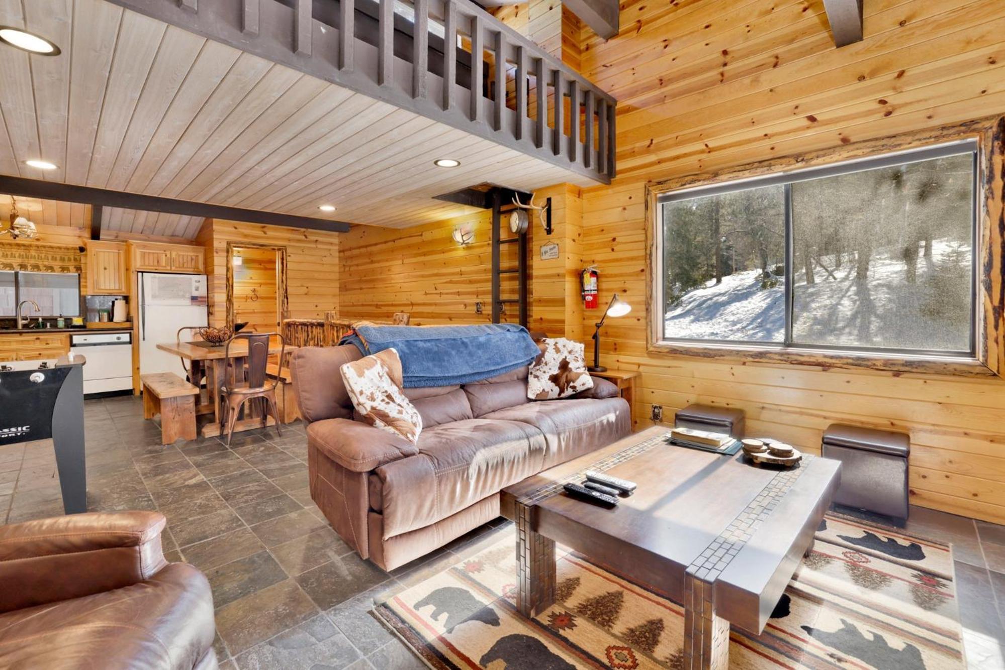 Smith chalet at snow summit #2278