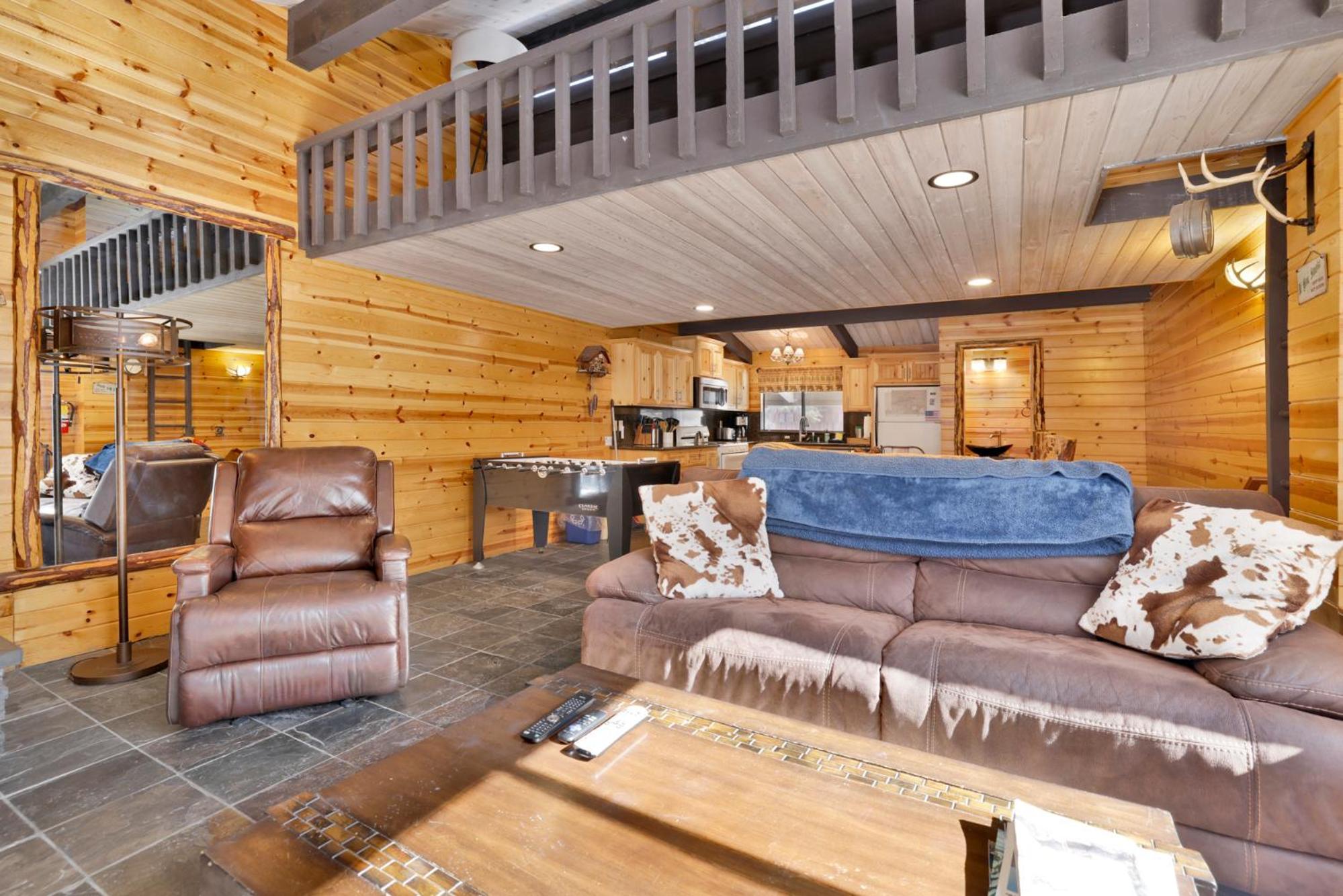 Smith chalet at snow summit #2278