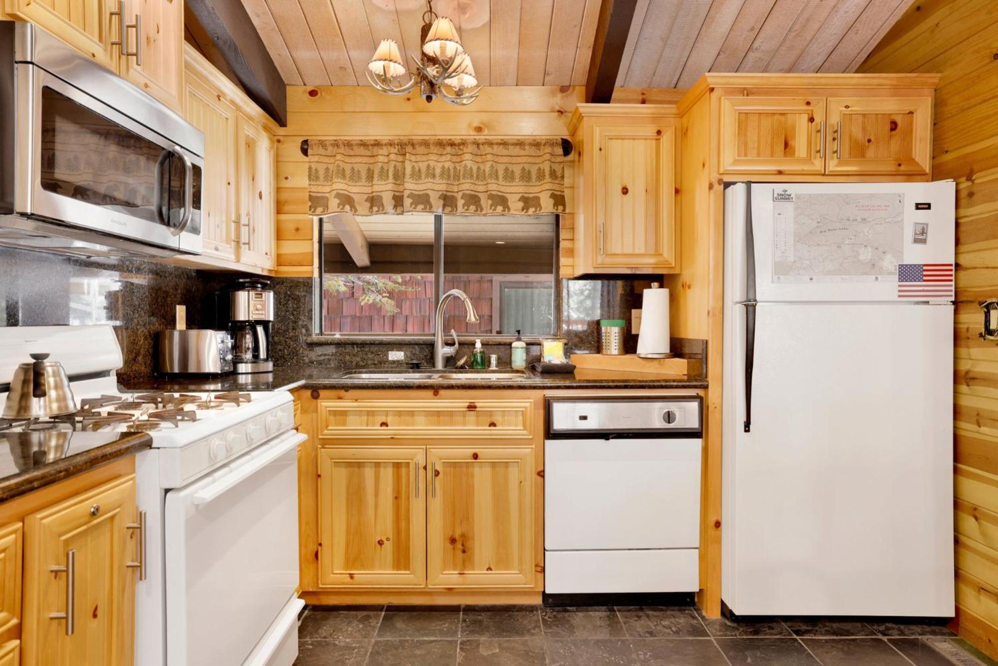Smith chalet at snow summit #2278