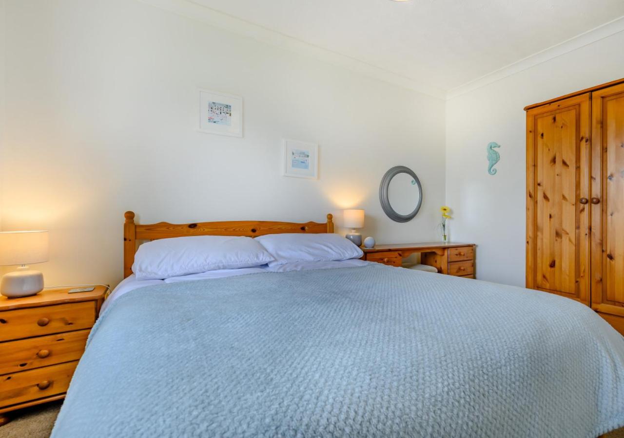 3 Bed in Padstow oc-p00131