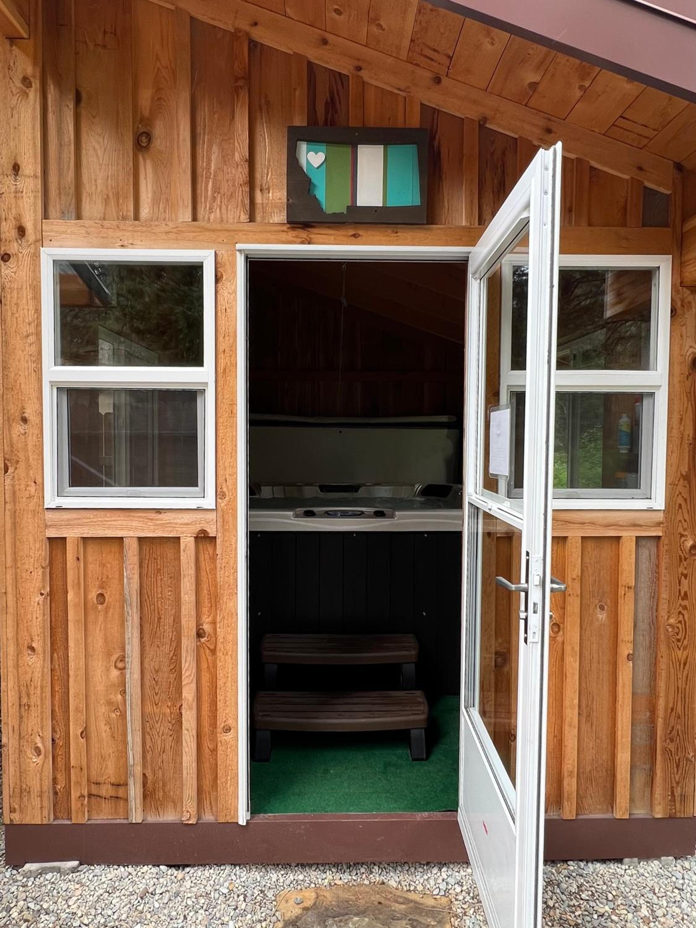 Fort Williamson Glacier Vacation Rentals