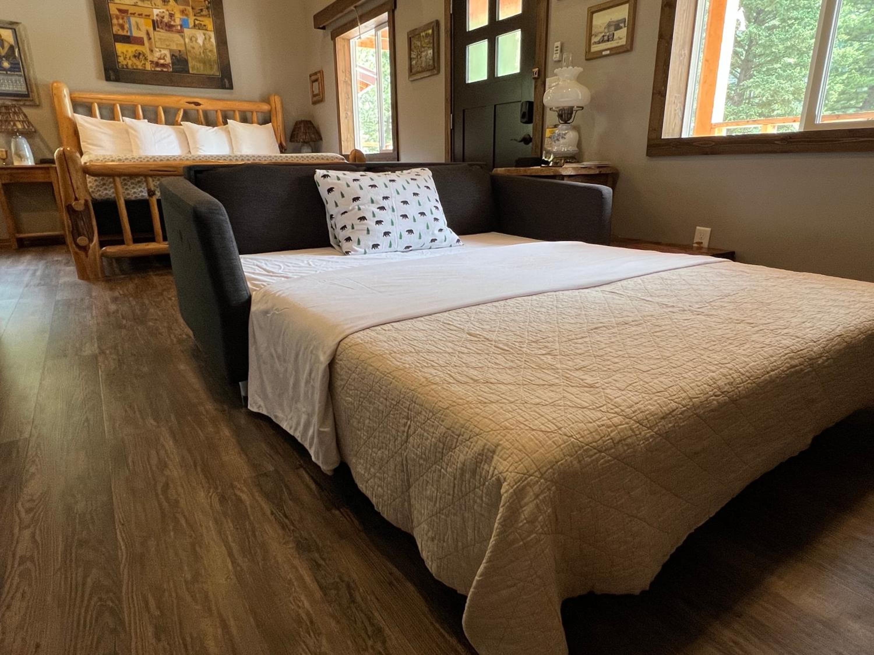 Fort Williamson Glacier Vacation Rentals