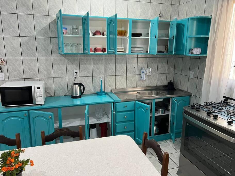 Casa térrea - bem localizada
