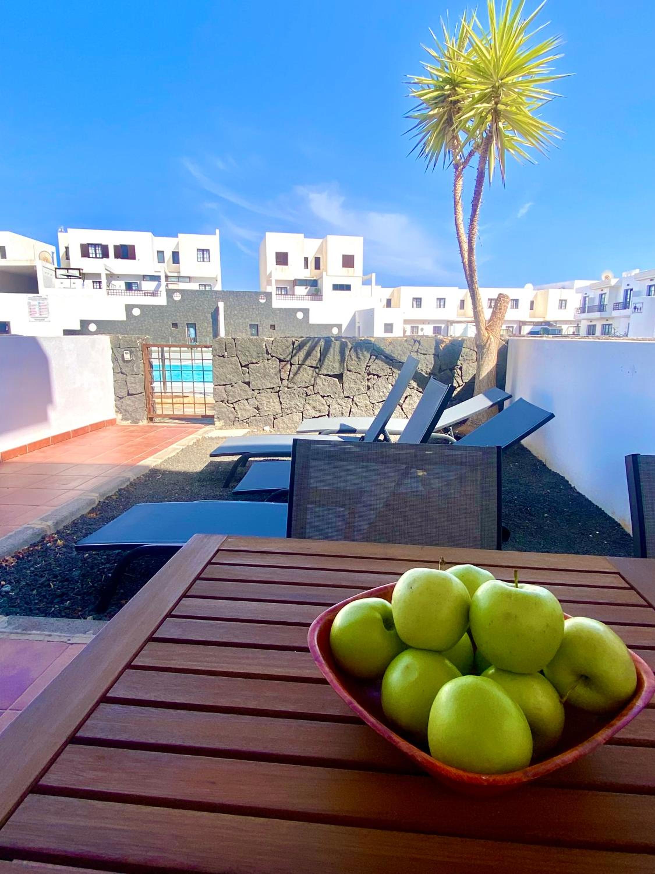 Casa Inma Las Piteras 25, piscina y mar view 3