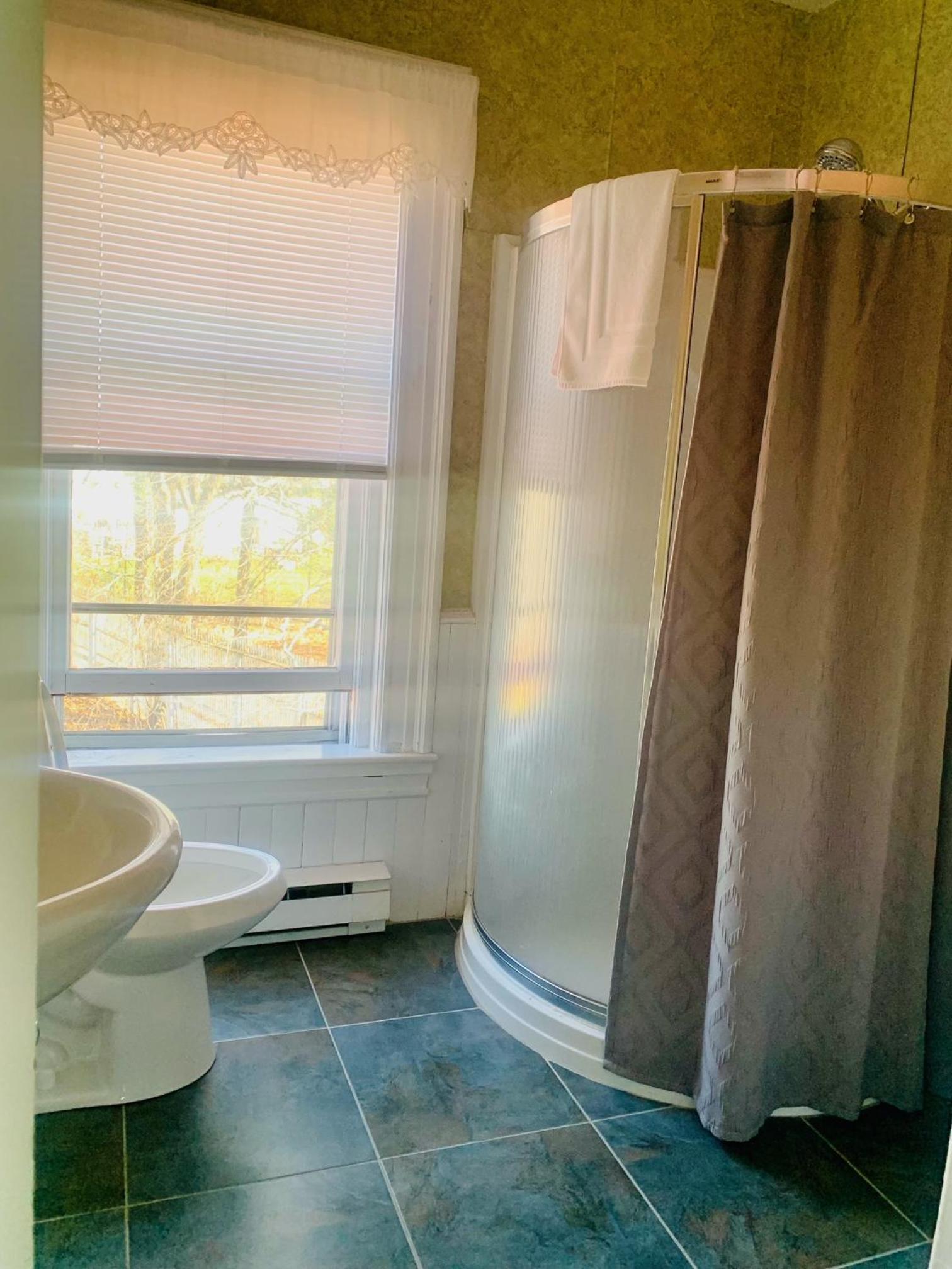Fredericton Vacations - Carriage House Inn - Property Image 2
