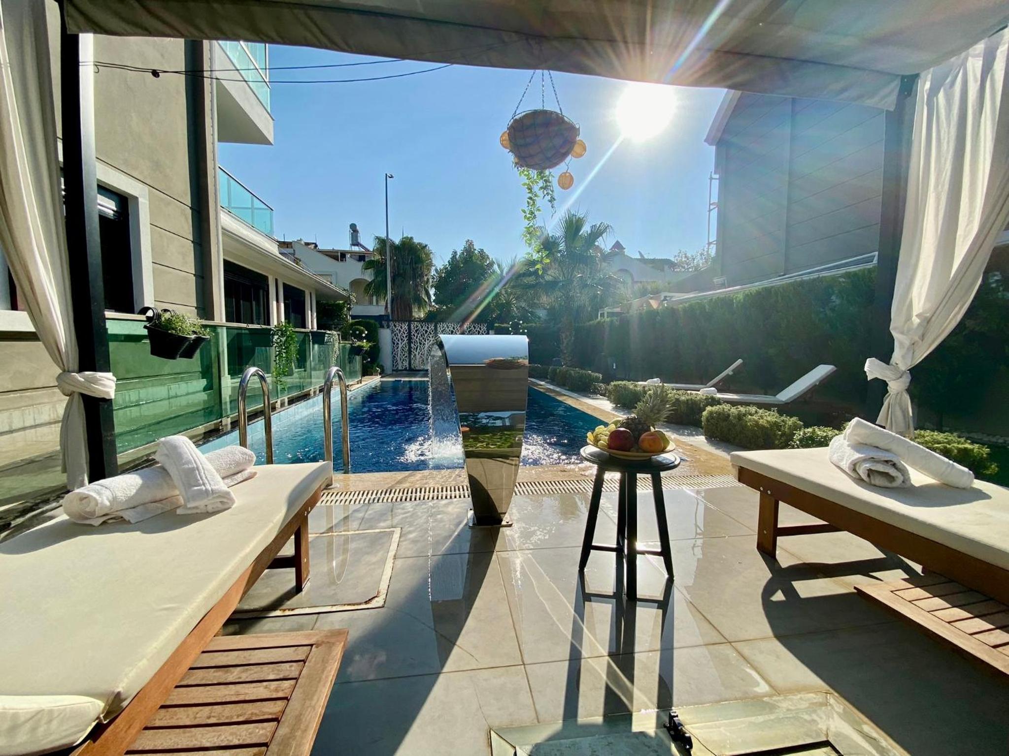Villa Annabèll1 with Swimming pool and Jacuzzi, 3 floors