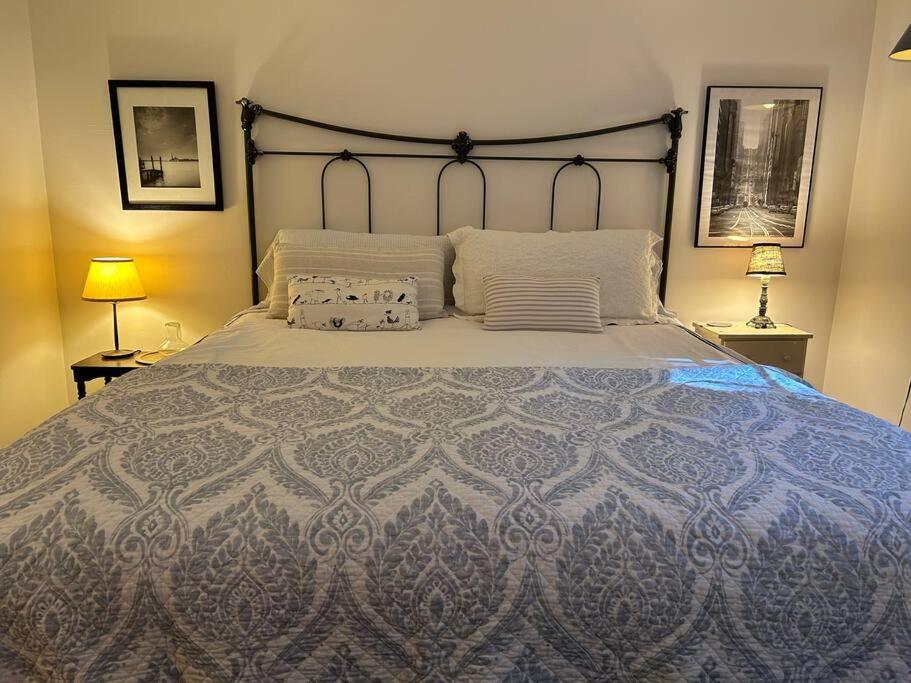 Beautiful, comfortable home by the Mountain view 2
