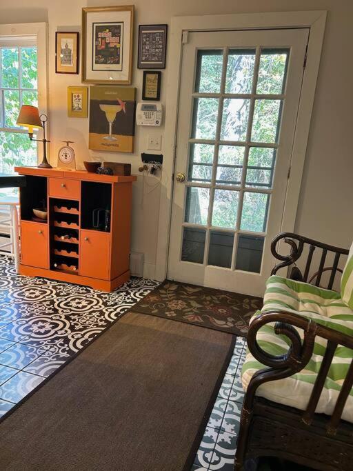 Beautiful, comfortable home by the Mountain view 4