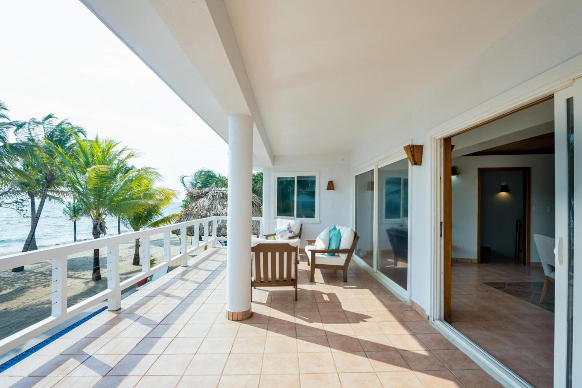 Dolphin Beach - Private Oceanfront 4-Bed Villa wPool on Huge Lot