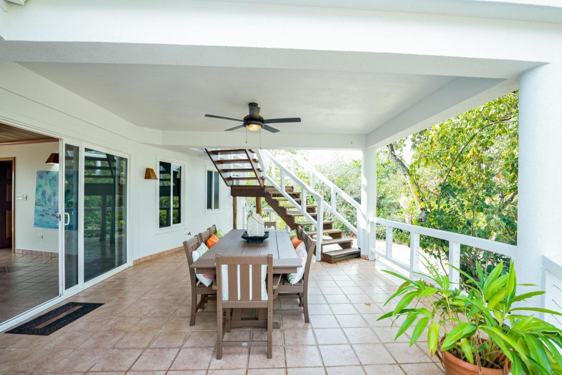Dolphin Beach - Private Oceanfront 4-Bed Villa wPool on Huge Lot