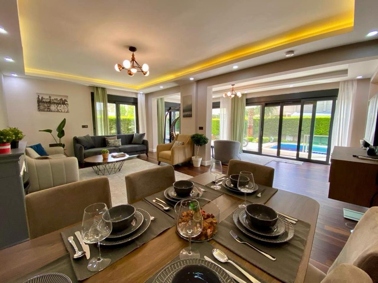 Villa Annabèll1 with Swimming pool and Jacuzzi, 3 floors
