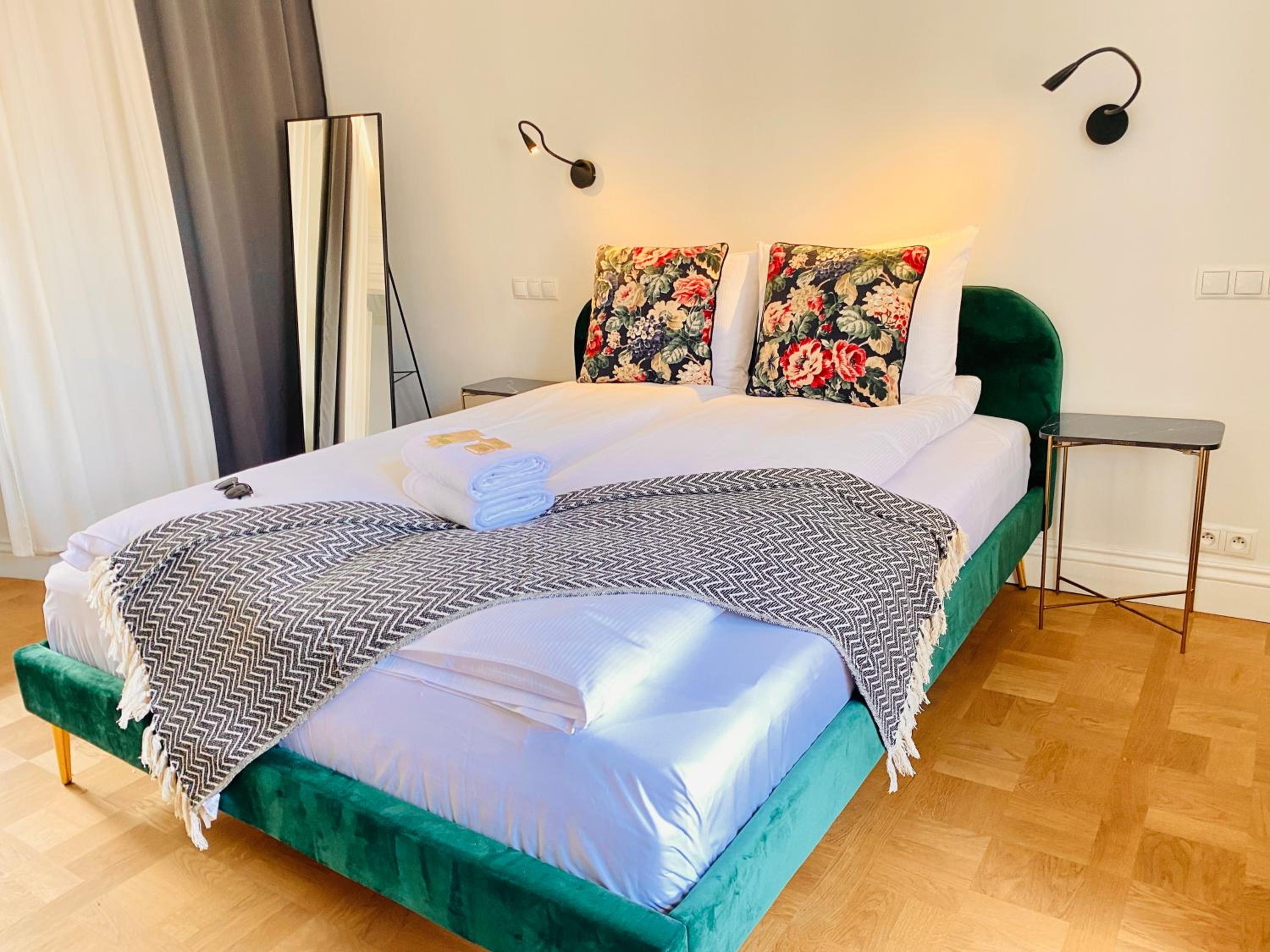 MINT Luxury Apartments at the Main Square
