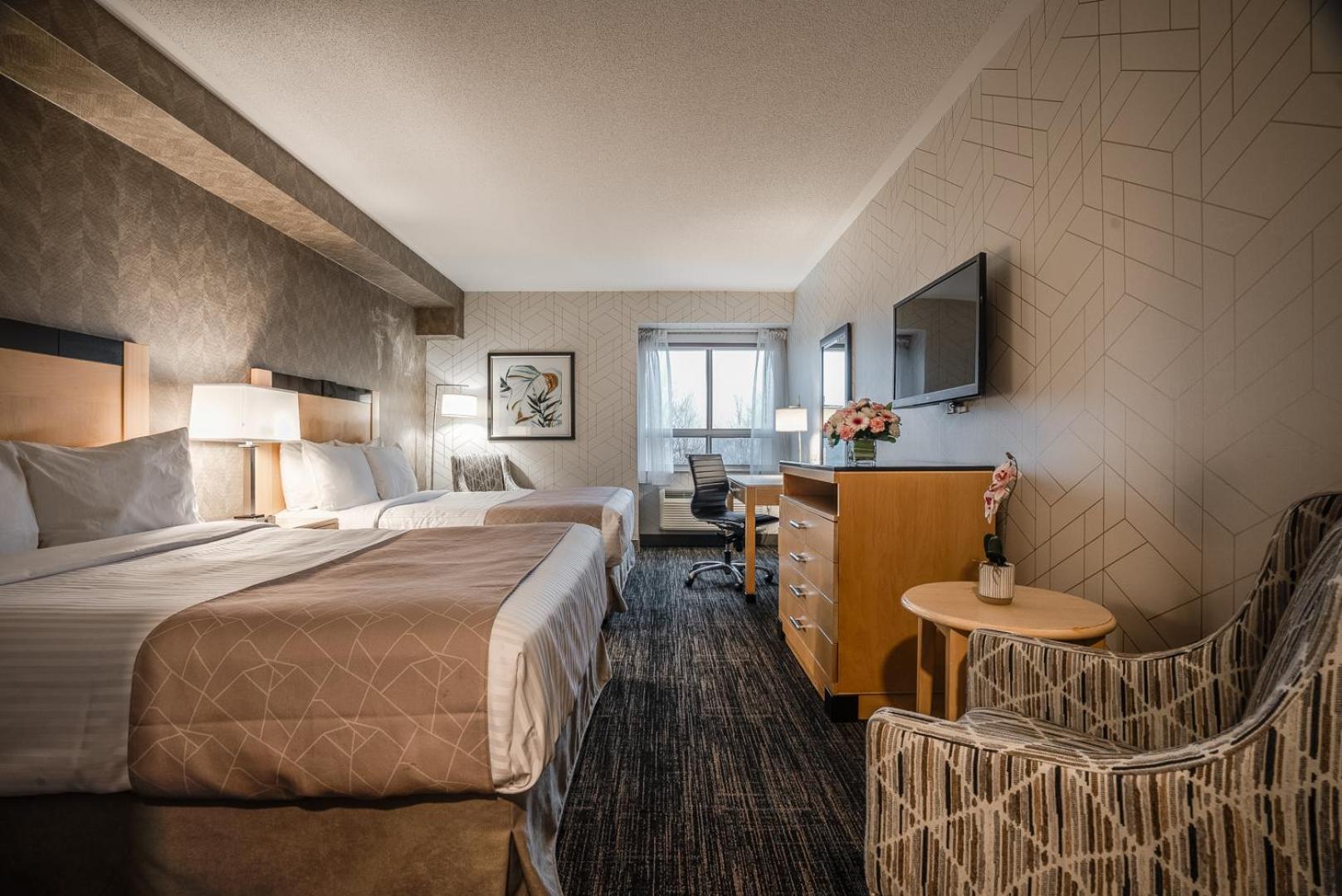 Barrie Vacations - Monte Carlo Inn Barrie - Newly Renovated - Property Image 6