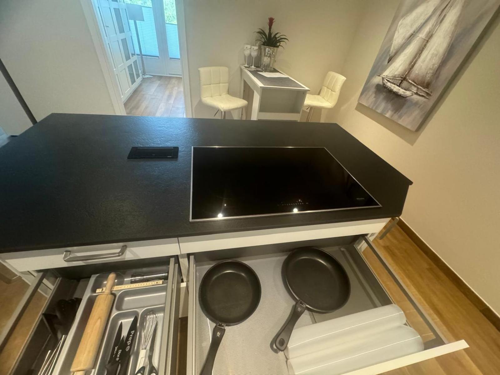 2 Zi Sonnenwohnung mit Luxusküche in der Maritim Residenz Bellevue an der Ostsee in Kiel City