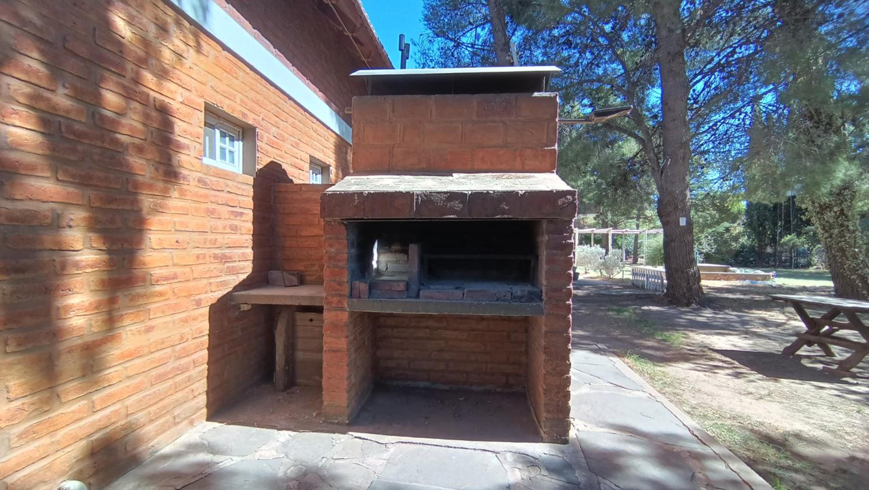 Cabaña Alpina en Medio de las Sierras