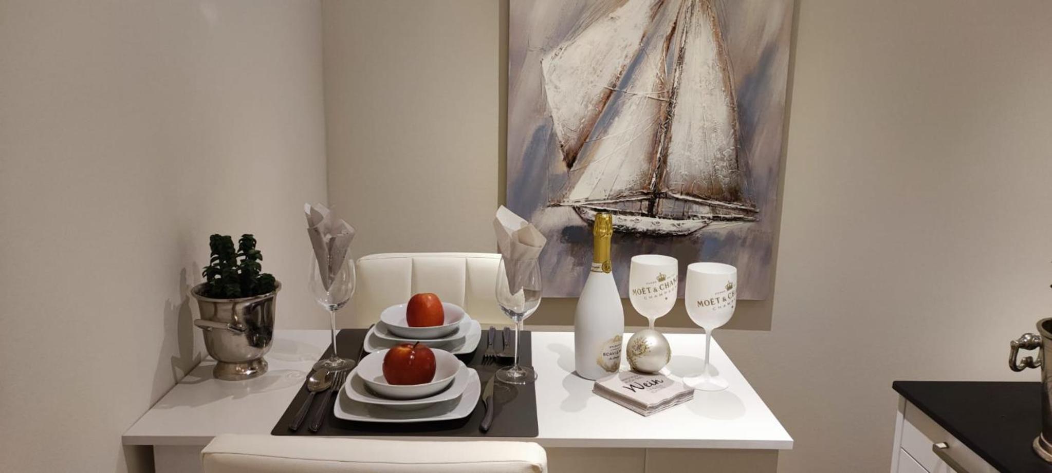 2 Zi Sonnenwohnung mit Luxusküche in der Maritim Residenz Bellevue an der Ostsee in Kiel City
