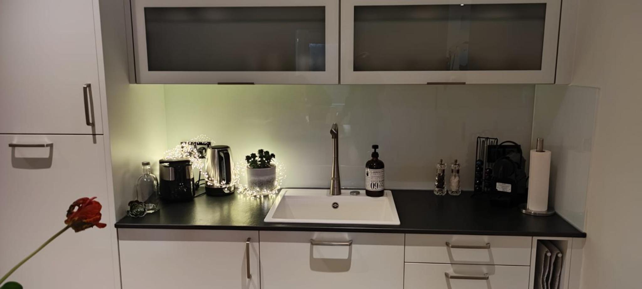 2 Zi Sonnenwohnung mit Luxusküche in der Maritim Residenz Bellevue an der Ostsee in Kiel City