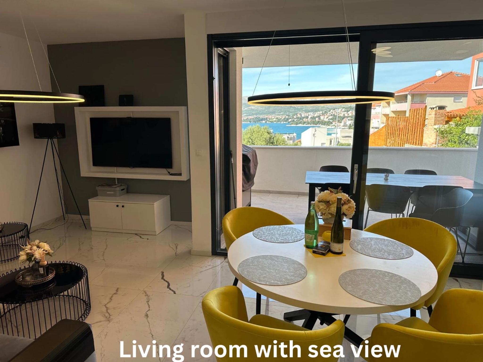 Luxury Apartment PalmView mit Whirlpool und Terrasse