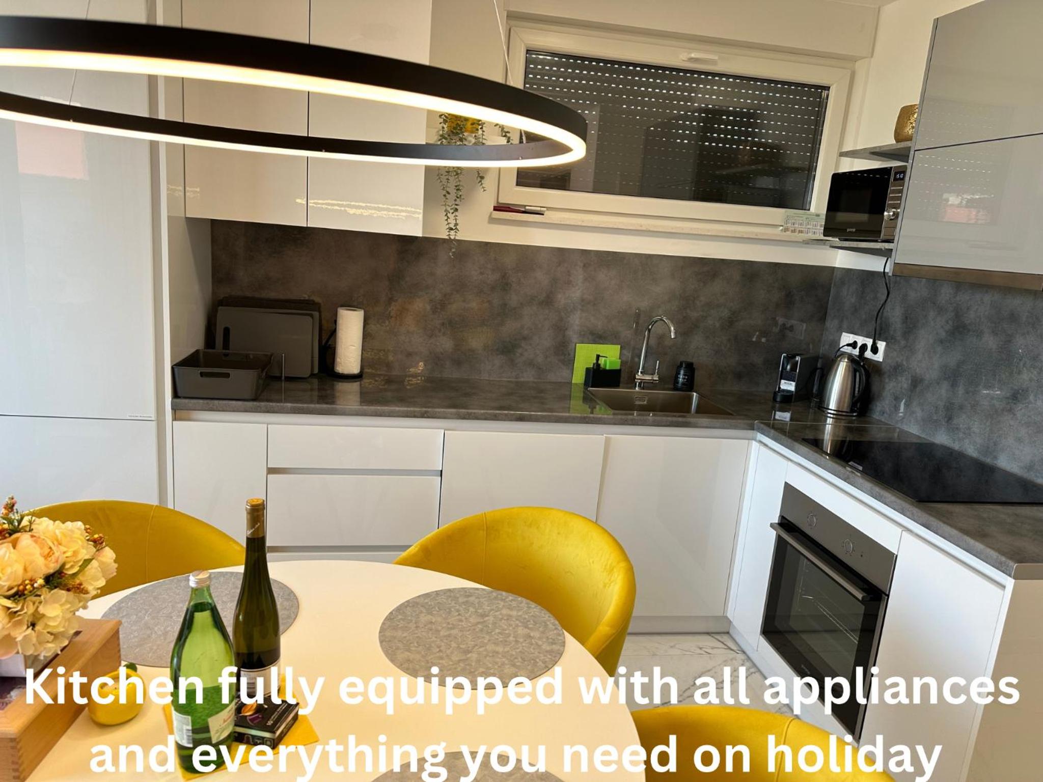 Luxury Apartment PalmView mit Whirlpool und Terrasse