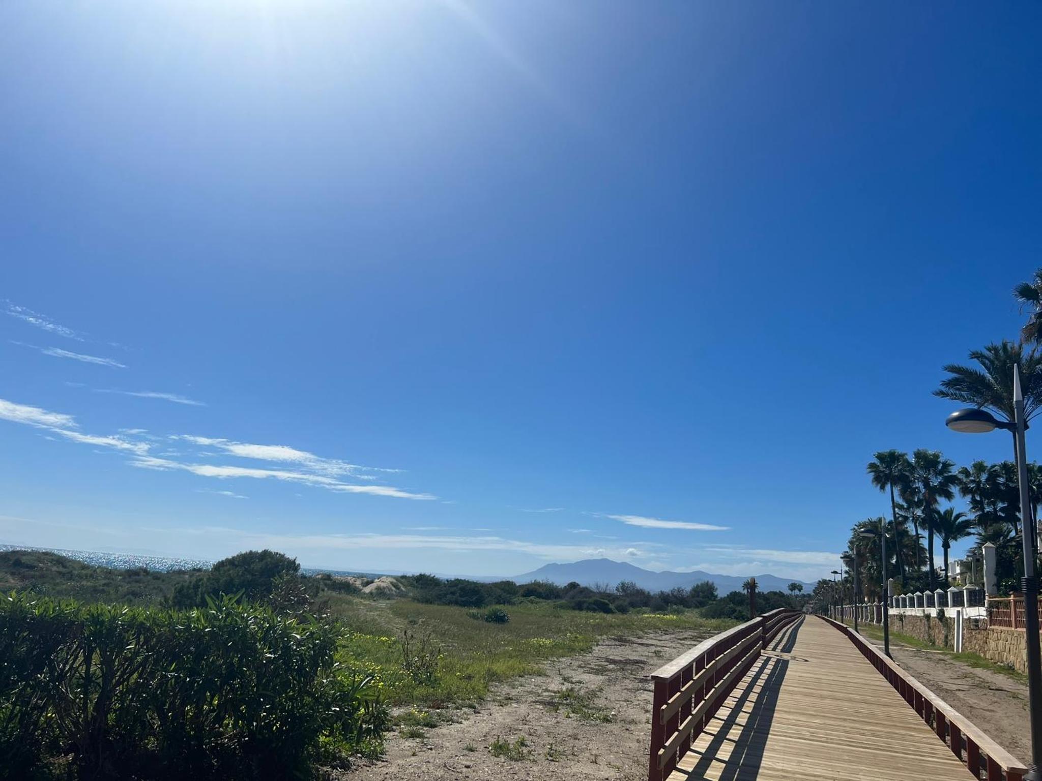 Bahia de Marbella - Luxury beach apartment view 4
