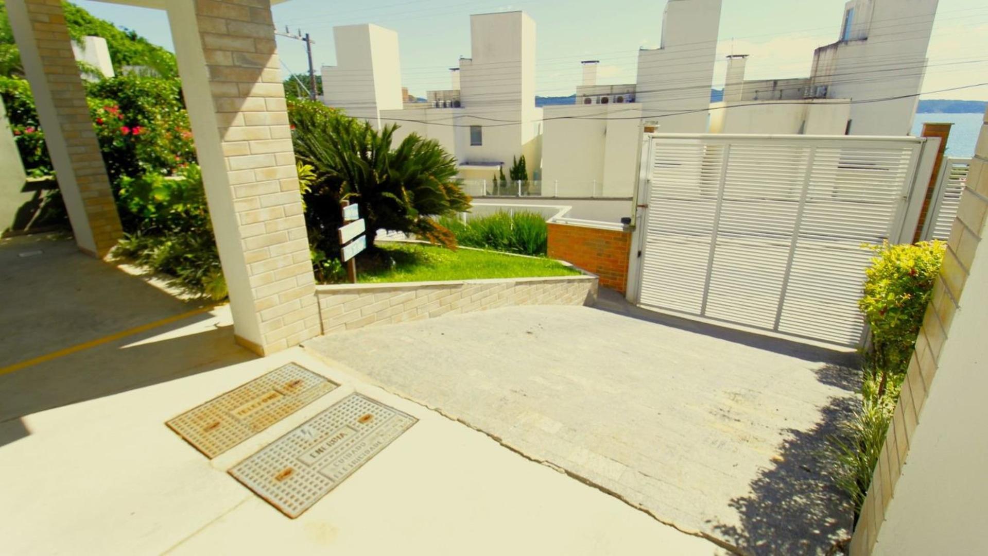1079 - Apartamento com vista para o mar em Bombinhas