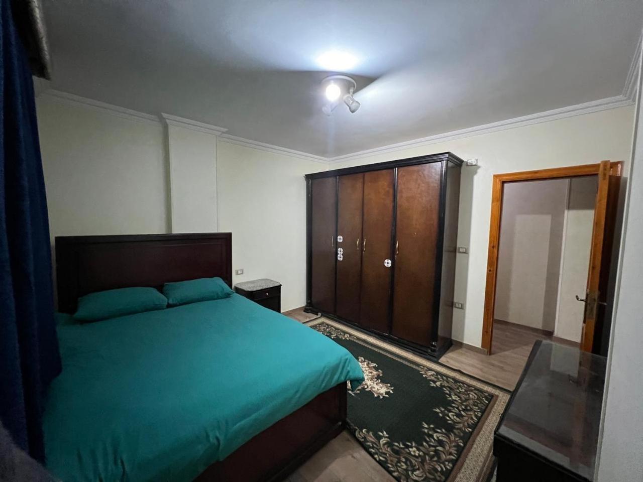 Pyramids view apartment2