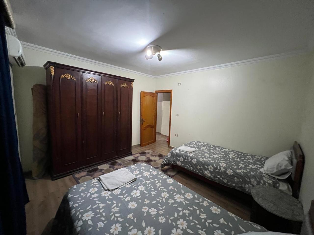 Pyramids view apartment2