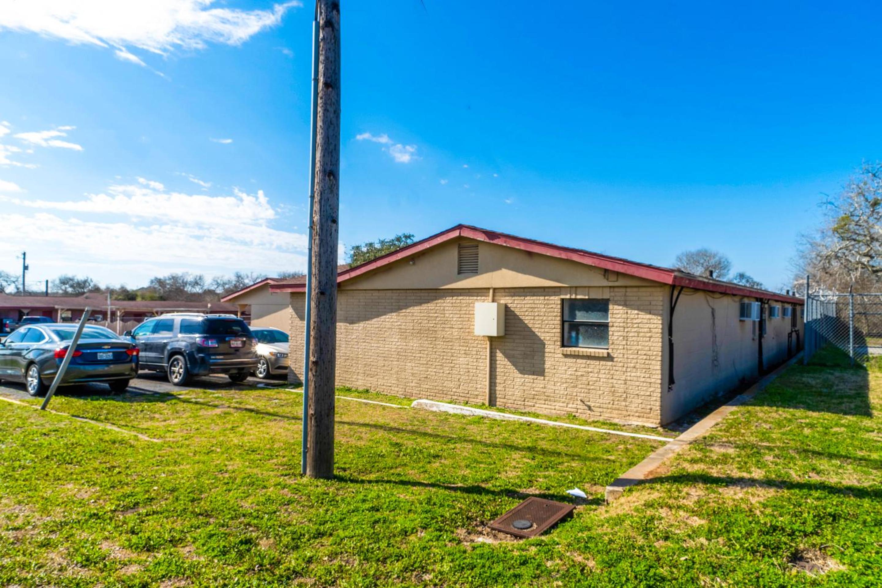 OYO Hotel Beeville -US 181