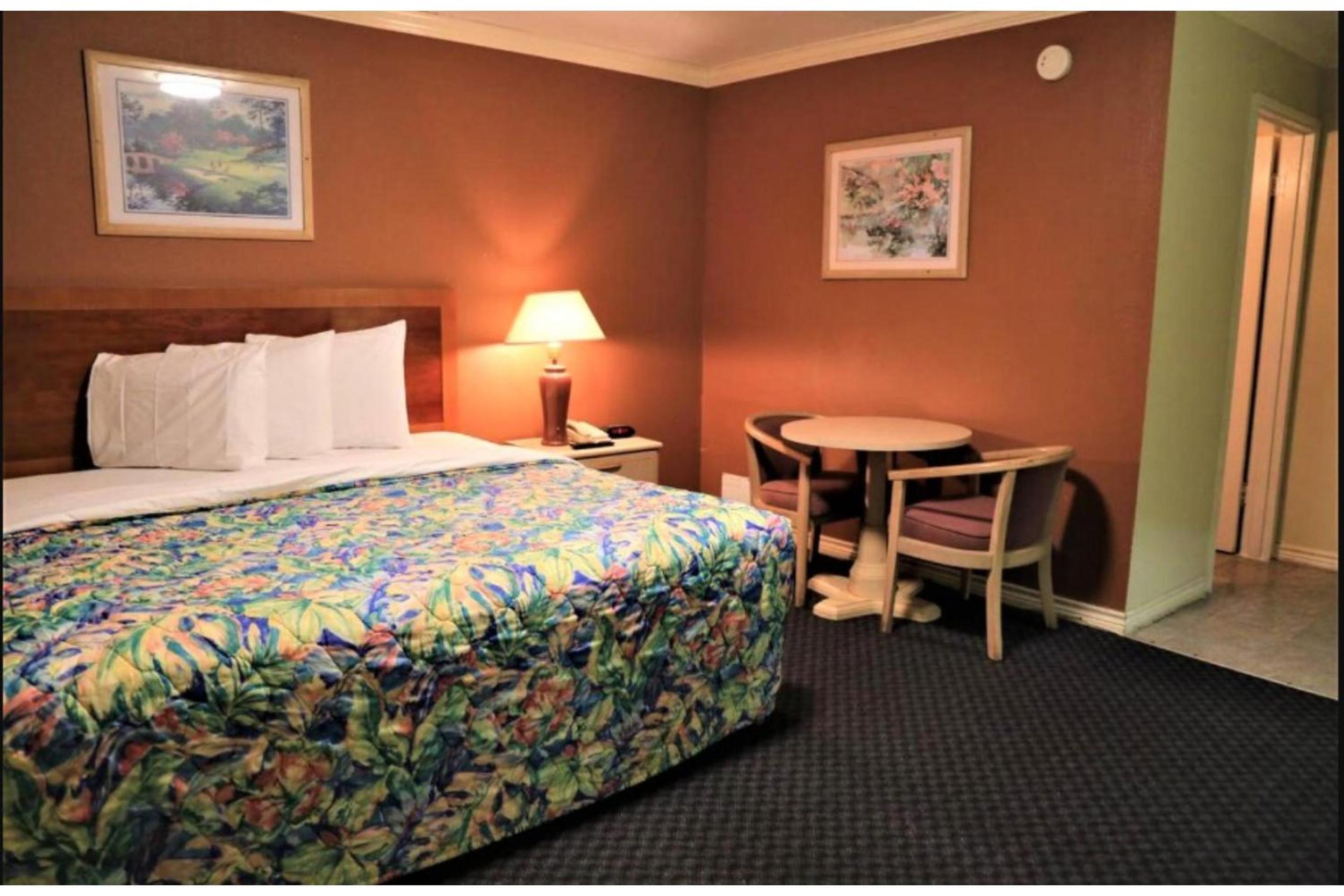 OYO Hotel Beeville -US 181