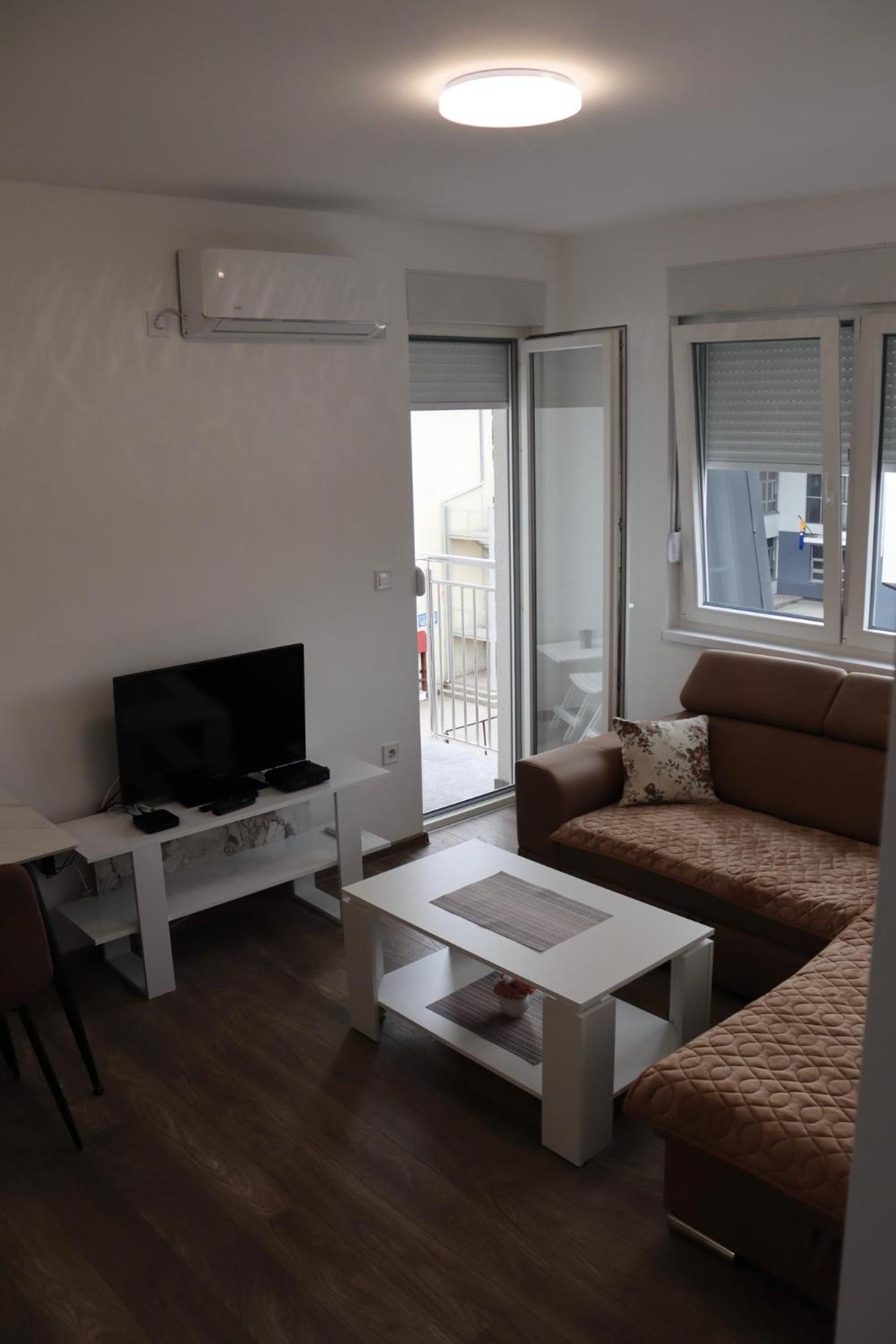 Apartman FIVE