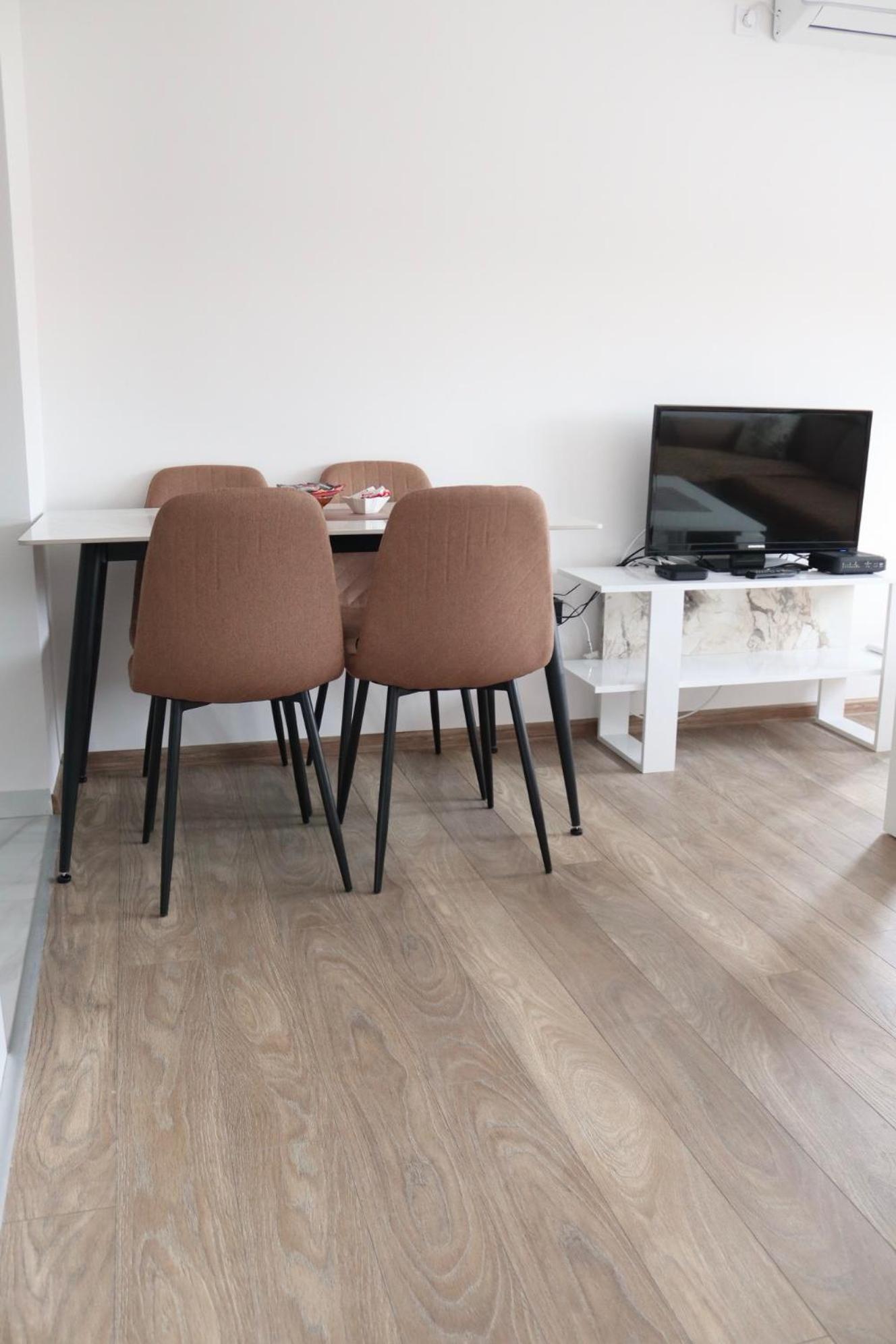 Apartman FIVE