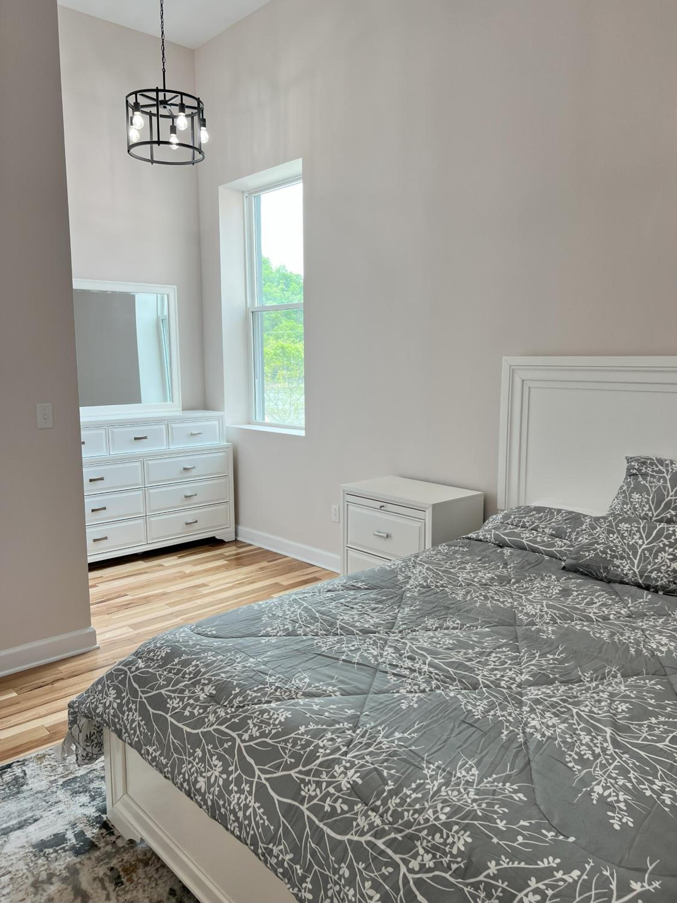 Beautiful New Riverfront Condo