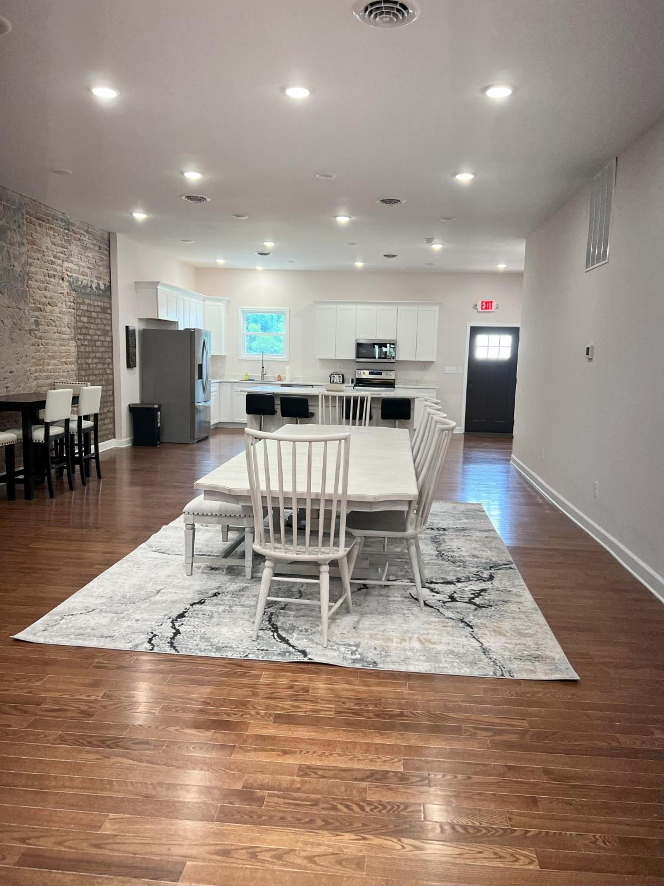 Beautiful New Riverfront Condo