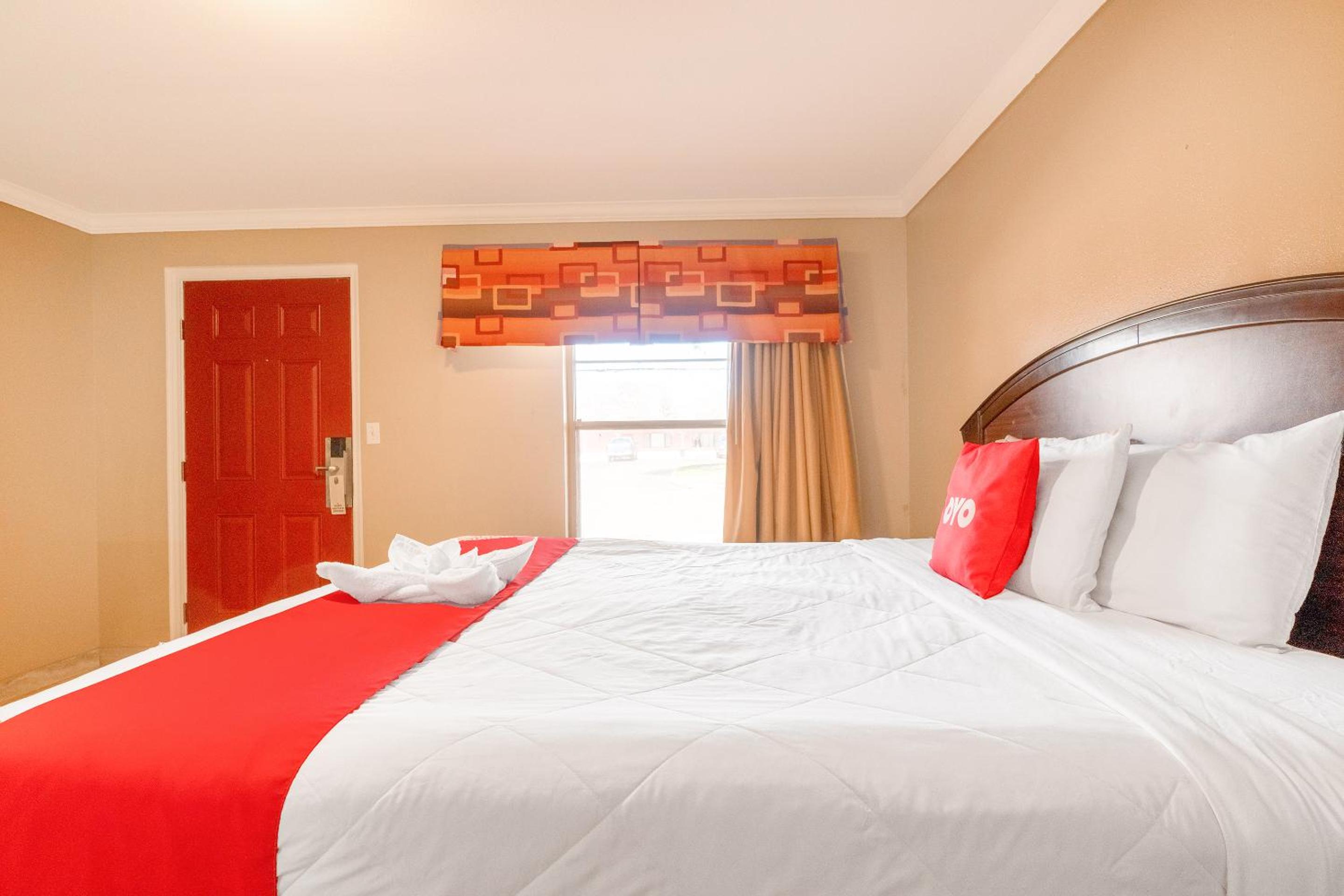 OYO Hotel Beeville -US 181