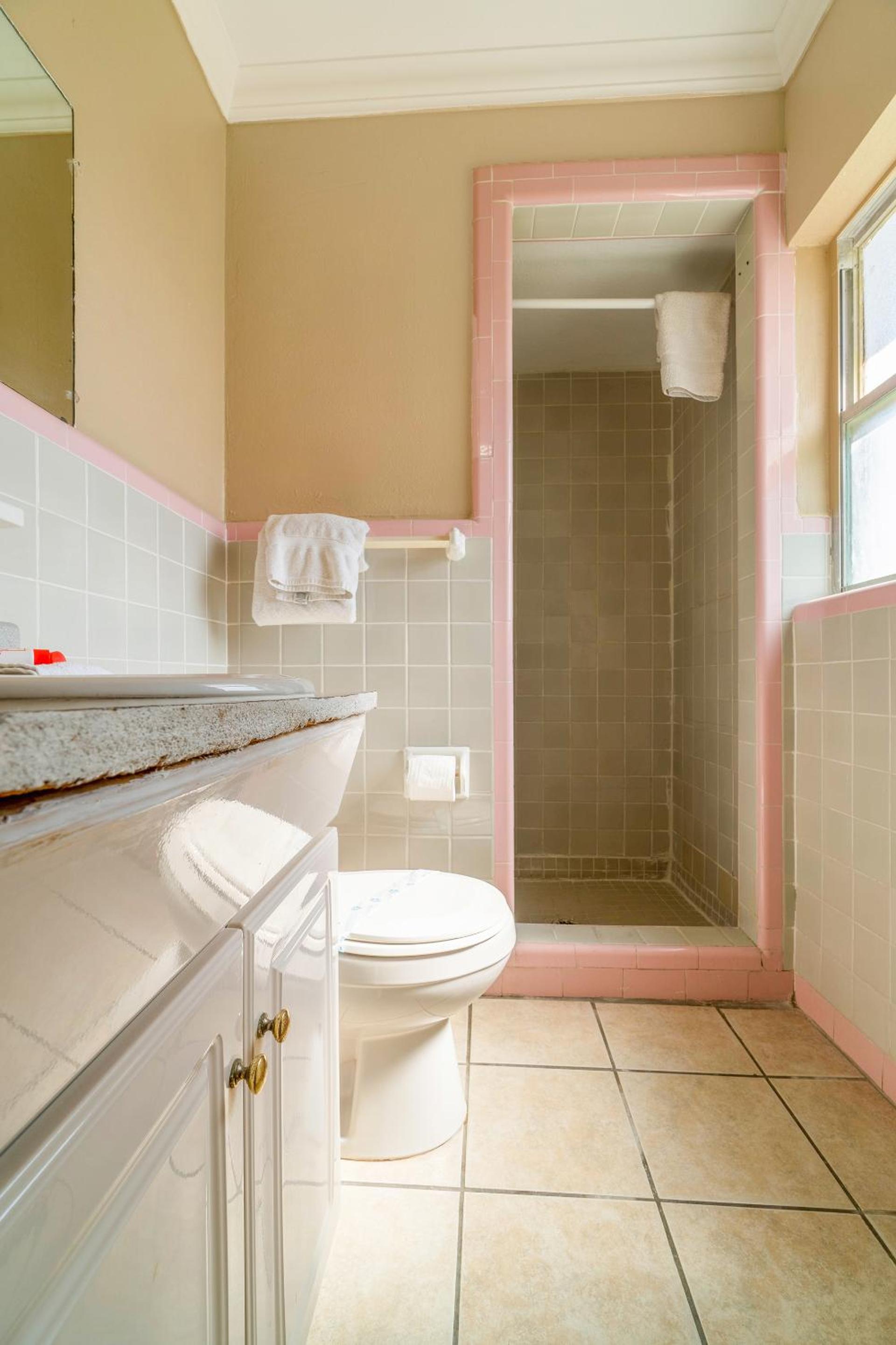OYO Hotel Beeville -US 181